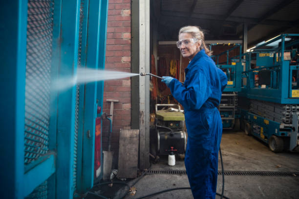 Why Choose Our Certified Pressure Washing Experts for Your Project Needs in Vermilion, OH?