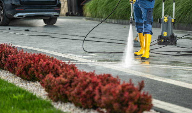 Why Choose Our Certified Pressure Washing Experts for Your Project Needs in Vermilion, OH?